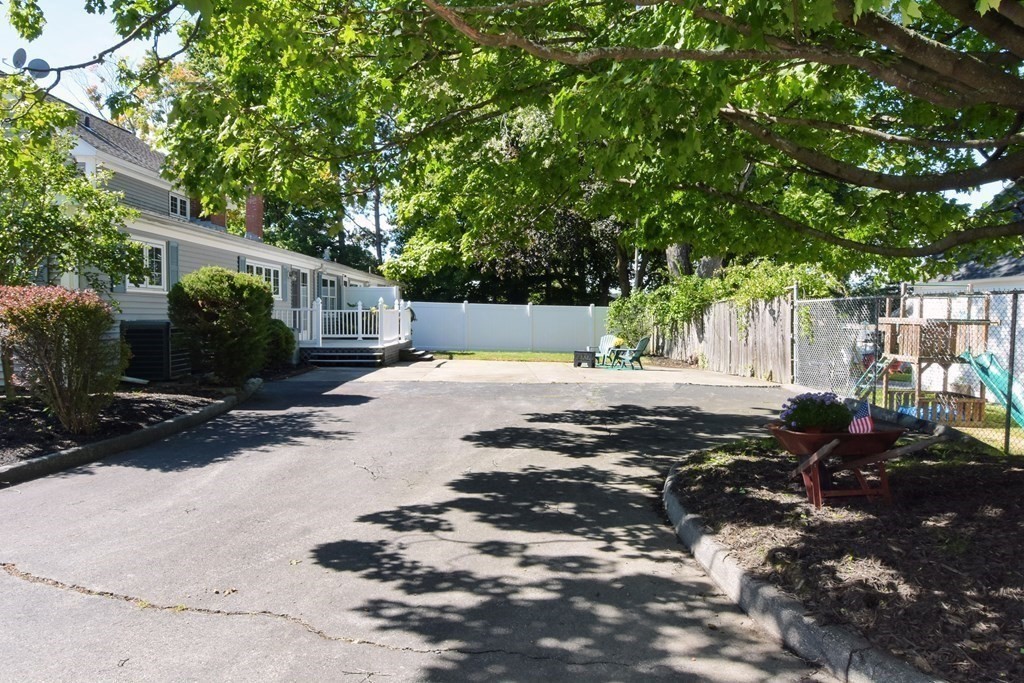7 Beverly Road, Unit 7 Shrewsbury, MA 01545 - Photo 36 of 40 Gallery Image 36