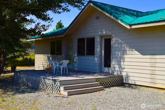 $550,000 | 678 Peach Road, Waterville, WA 98858