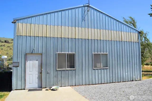 $550,000 | 678 Peach Road, Waterville, WA 98858