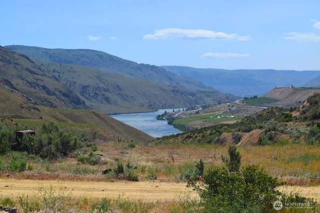 $550,000 | 678 Peach Road, Waterville, WA 98858