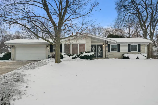 $439,000 | 3455 South Russel Road, New Berlin, WI 53151