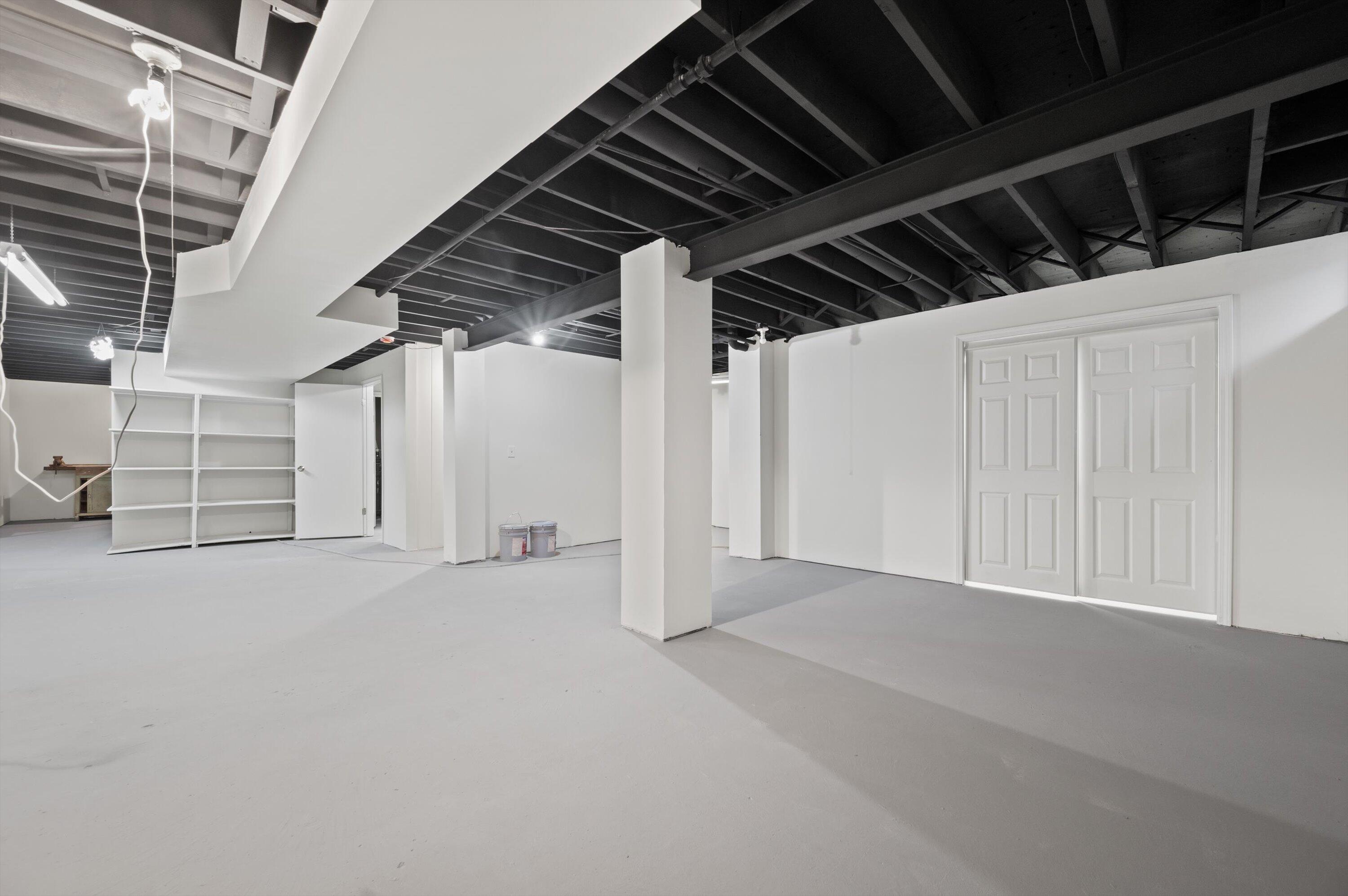 3455 South Russel Road New Berlin, WI 53151 - Photo 22 of 29 20-DSC4429