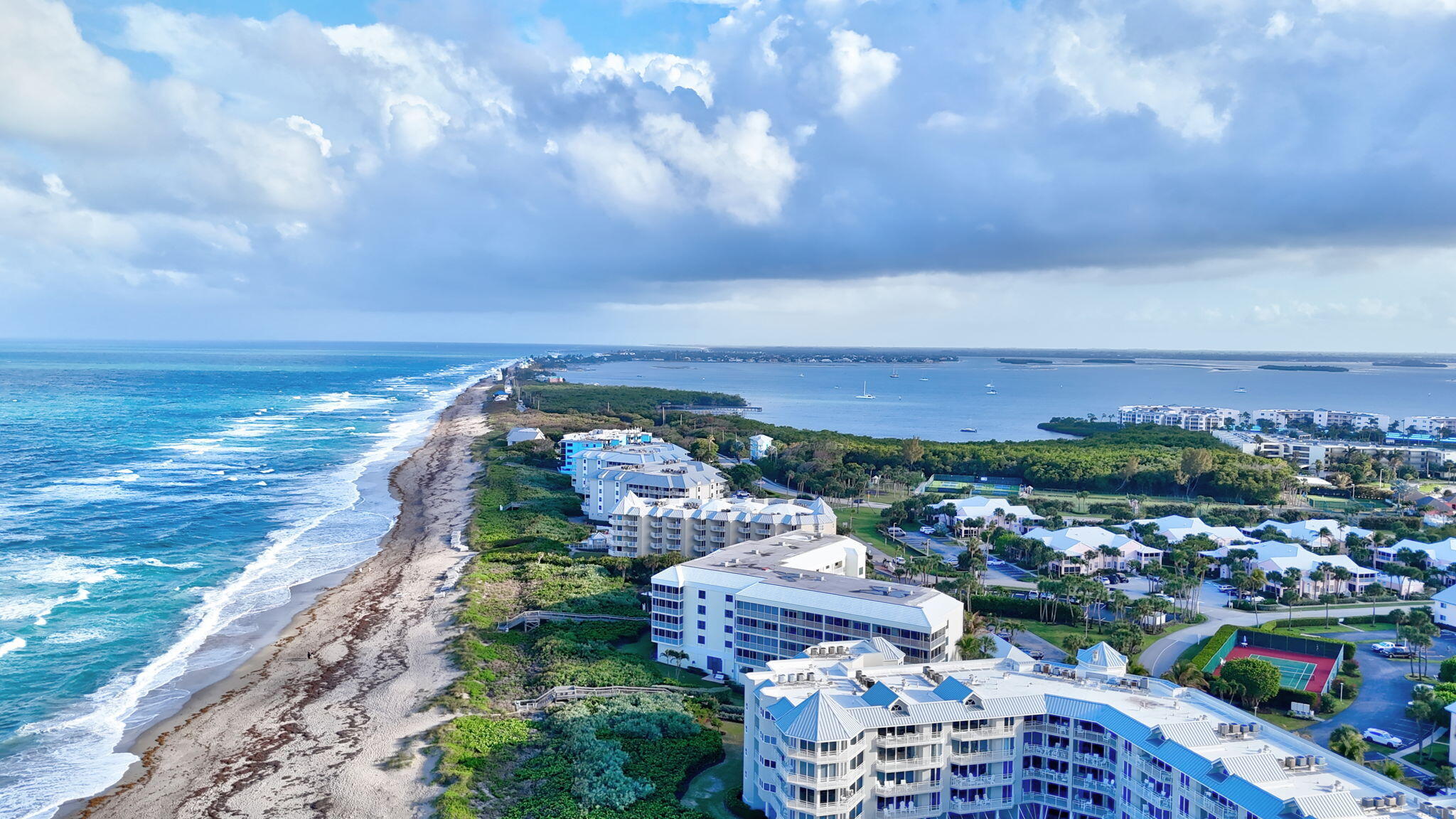 421 Northeast Plantation Road, Unit 617 Jensen Beach, FL 34957 - Photo 30 of 34 Aerial6