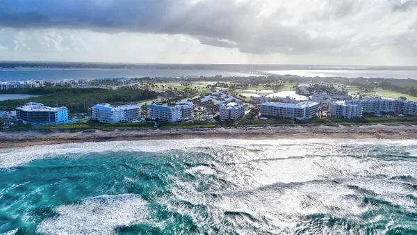 $550,000 | 421 Northeast Plantation Road, Unit 617, Jensen Beach, FL 34957