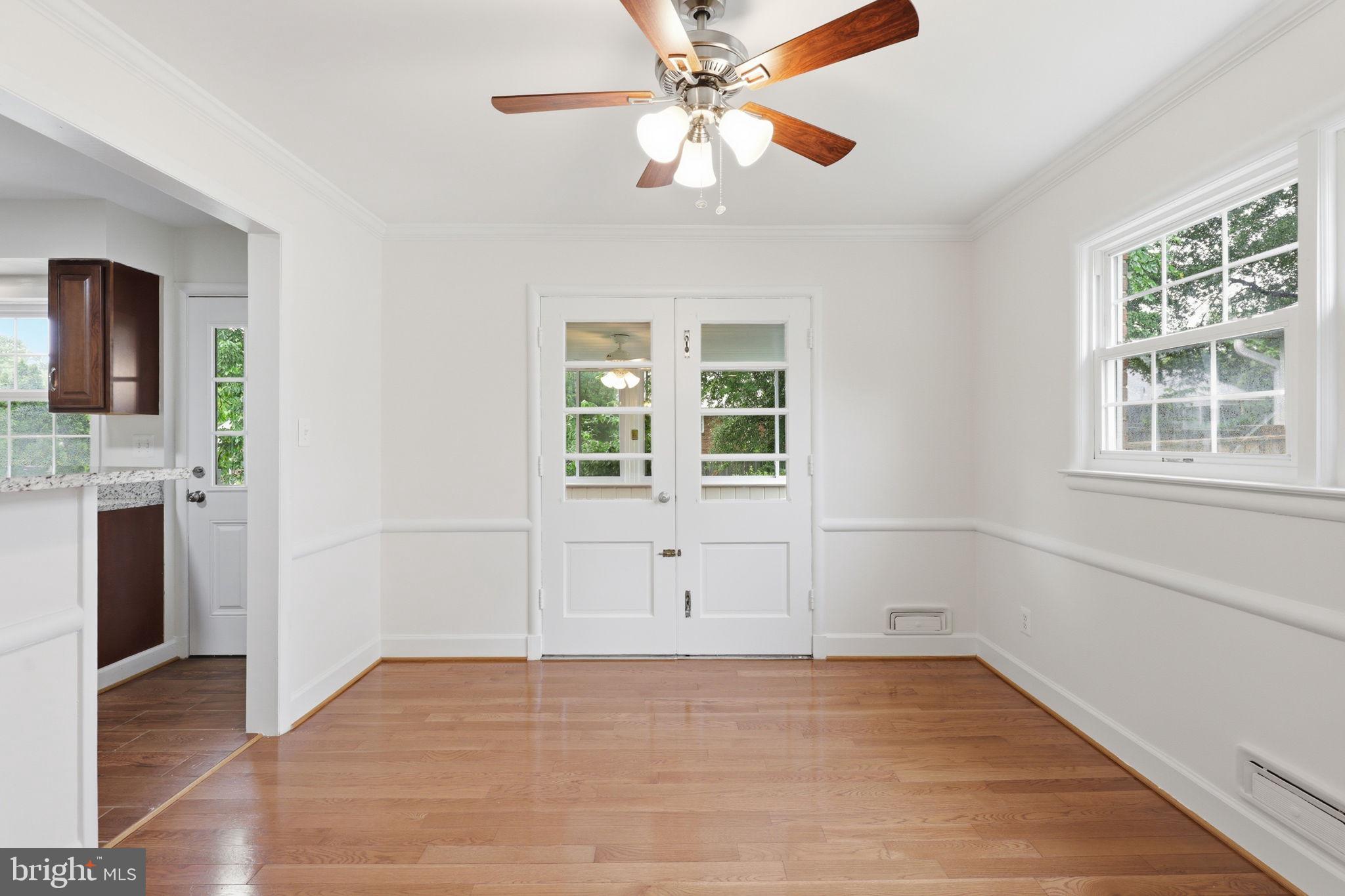 9706 Dameron Drive Silver Spring, MD 20910 - Photo 4 of 40