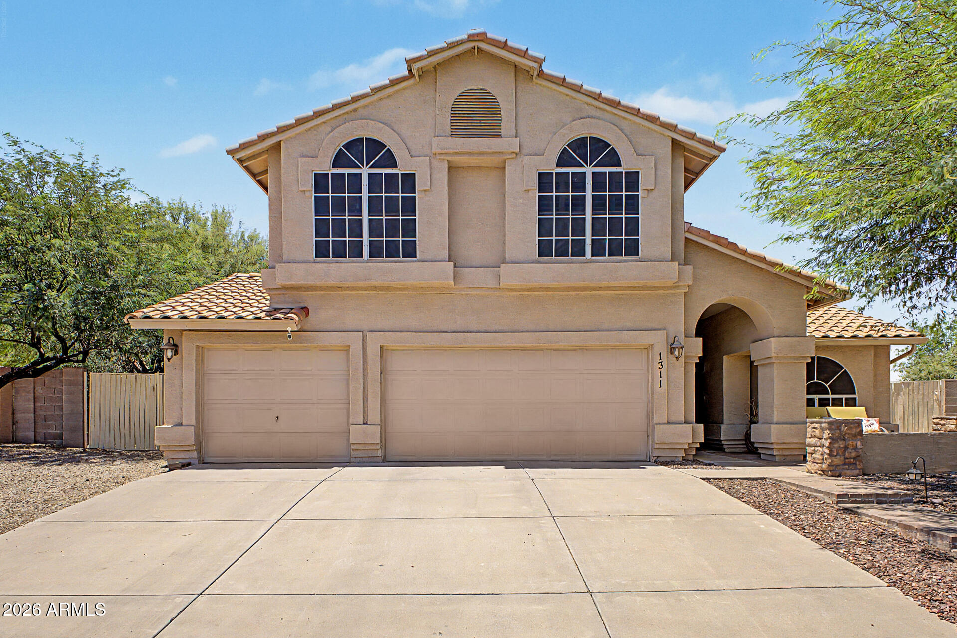 1311 East Grandview Road Phoenix, AZ 85022 - Photo 2 of 52 02-Grandview