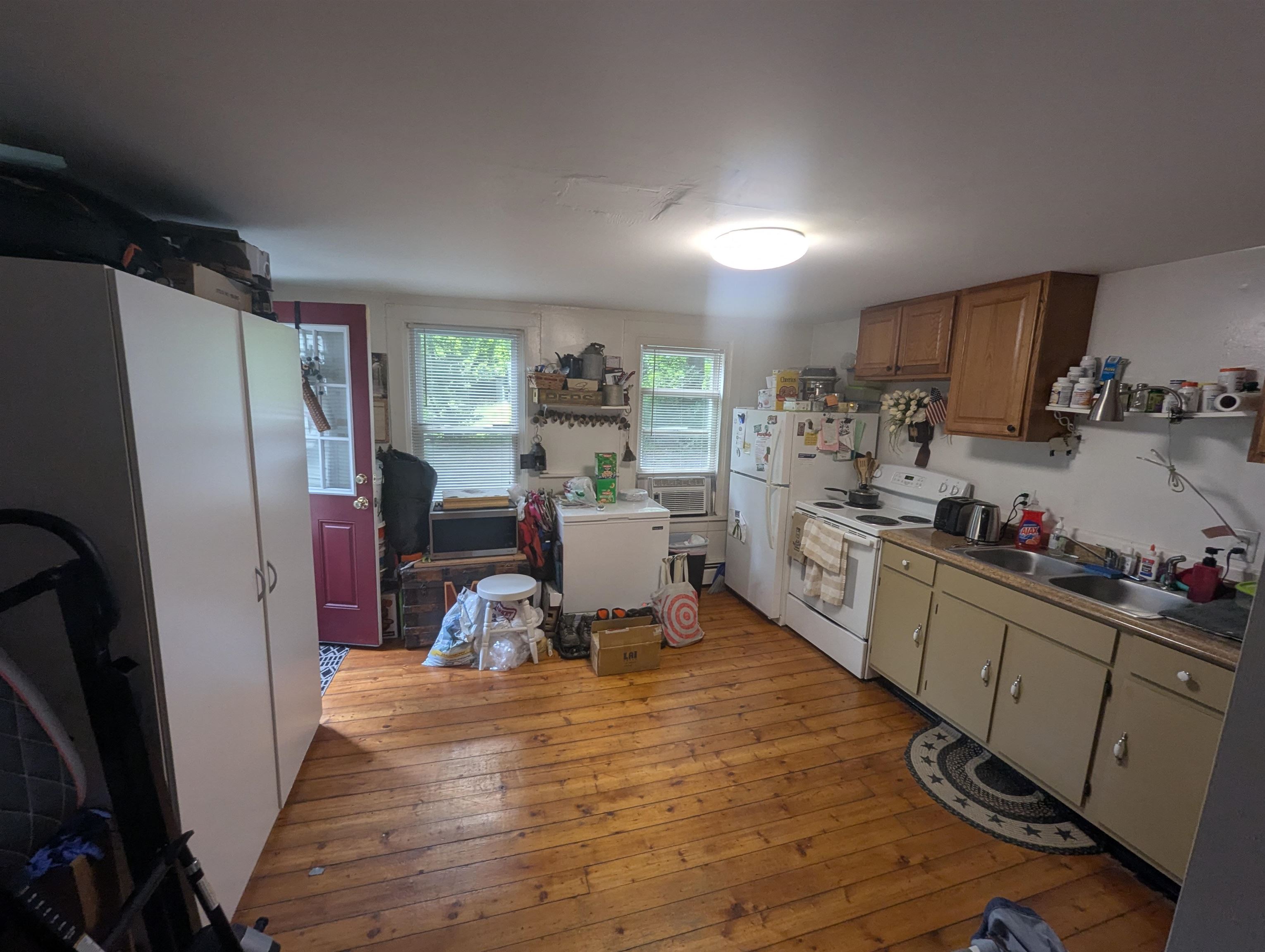 110 Short Street Bennington, VT 05201 - Photo 6 of 32 Gallery Image 6