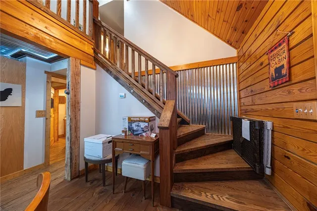 $615,000 | 209 Channing Lane, Fenelton, PA 16034