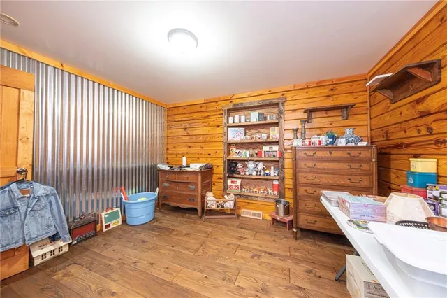 $615,000 | 209 Channing Lane, Fenelton, PA 16034