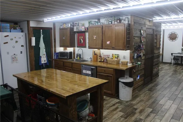 $615,000 | 209 Channing Lane, Fenelton, PA 16034