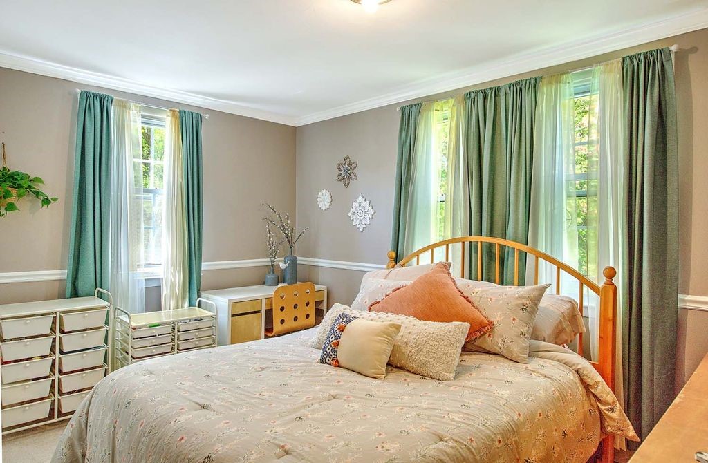 46 Channing Road Narragansett, RI 02882 - Photo 32 of 45