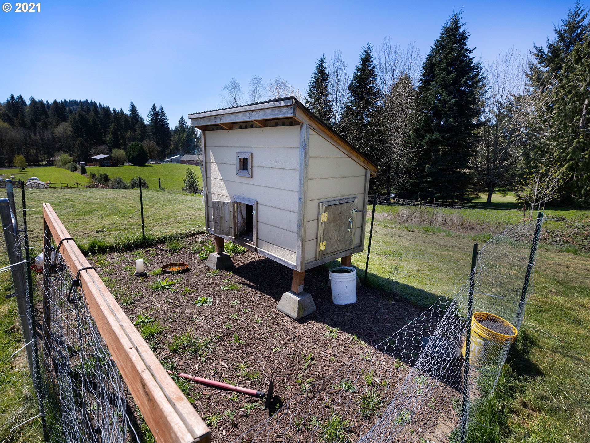 3830 Lewis River Road Woodland, WA 98674 - Photo 30 of 32 Gallery Image 30
