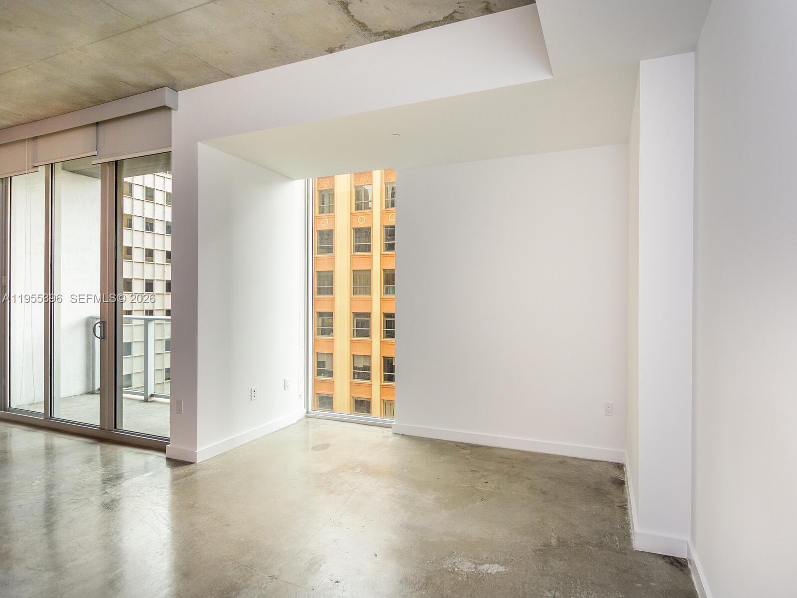 151 Southeast 1st Street, Unit 805 Miami, FL 33131 - Photo 17 of 46