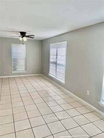 $1,350 | 4120 Lac Bienville Drive, Unit A, Harvey, LA 70058