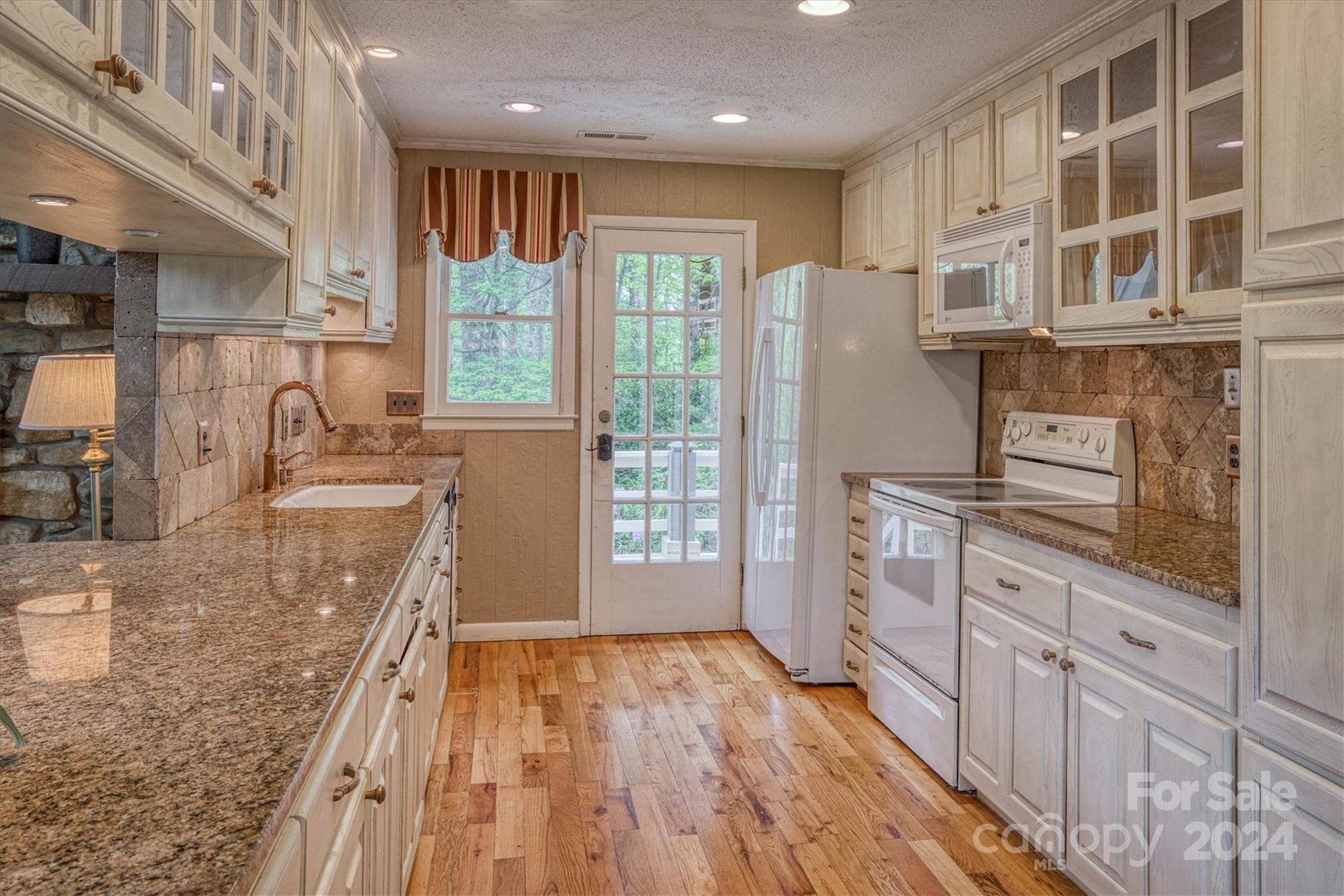 446 Lakeview Road, Unit 42 Newland, NC 28657 - Photo 24 of 48 Gallery Image 24