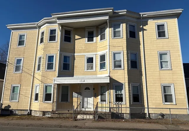$2,550,000 | 293 School Street, Stoughton, MA 02072