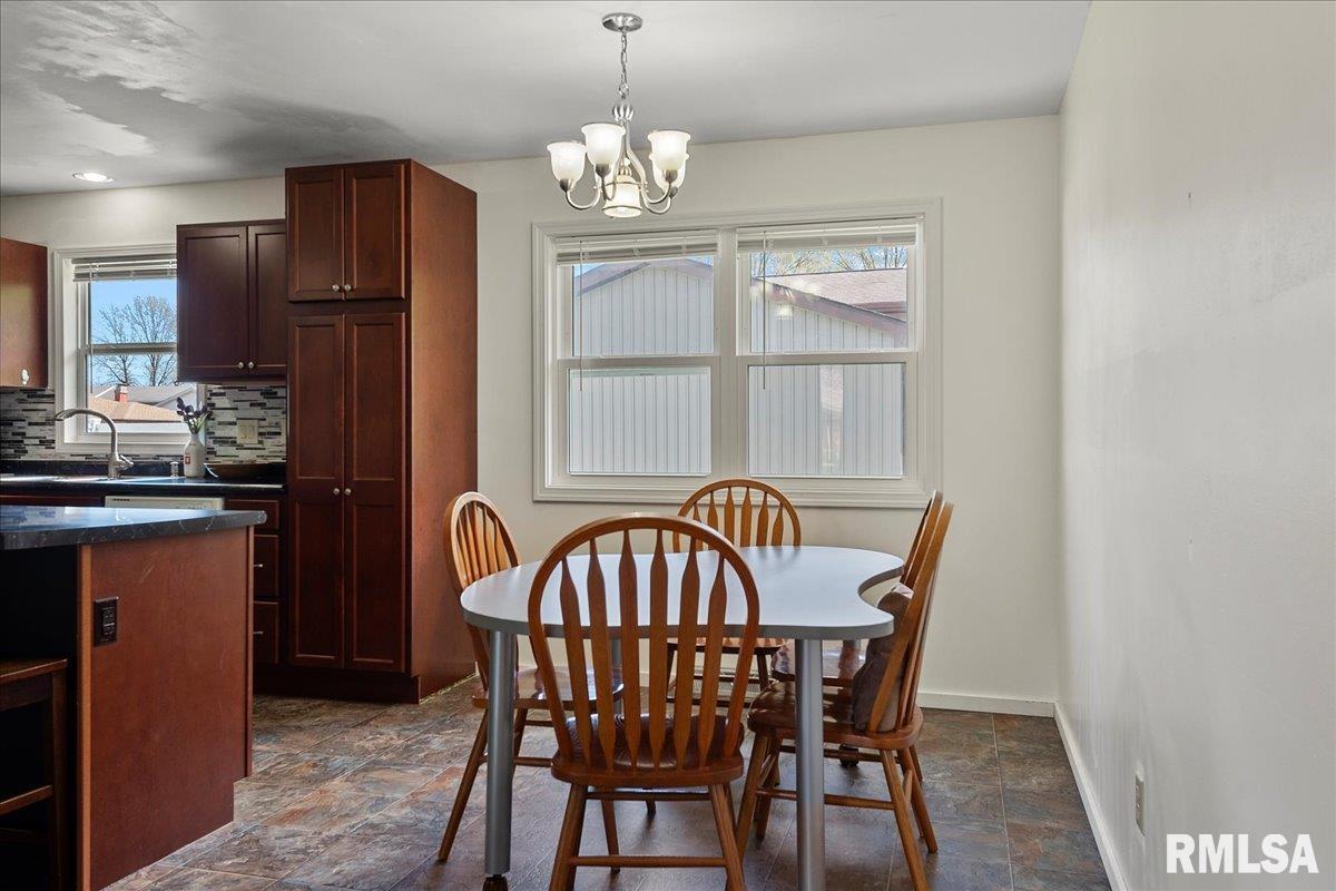 800 Rickard Road Springfield, IL 62704 - Photo 7 of 31 Gallery Image 7
