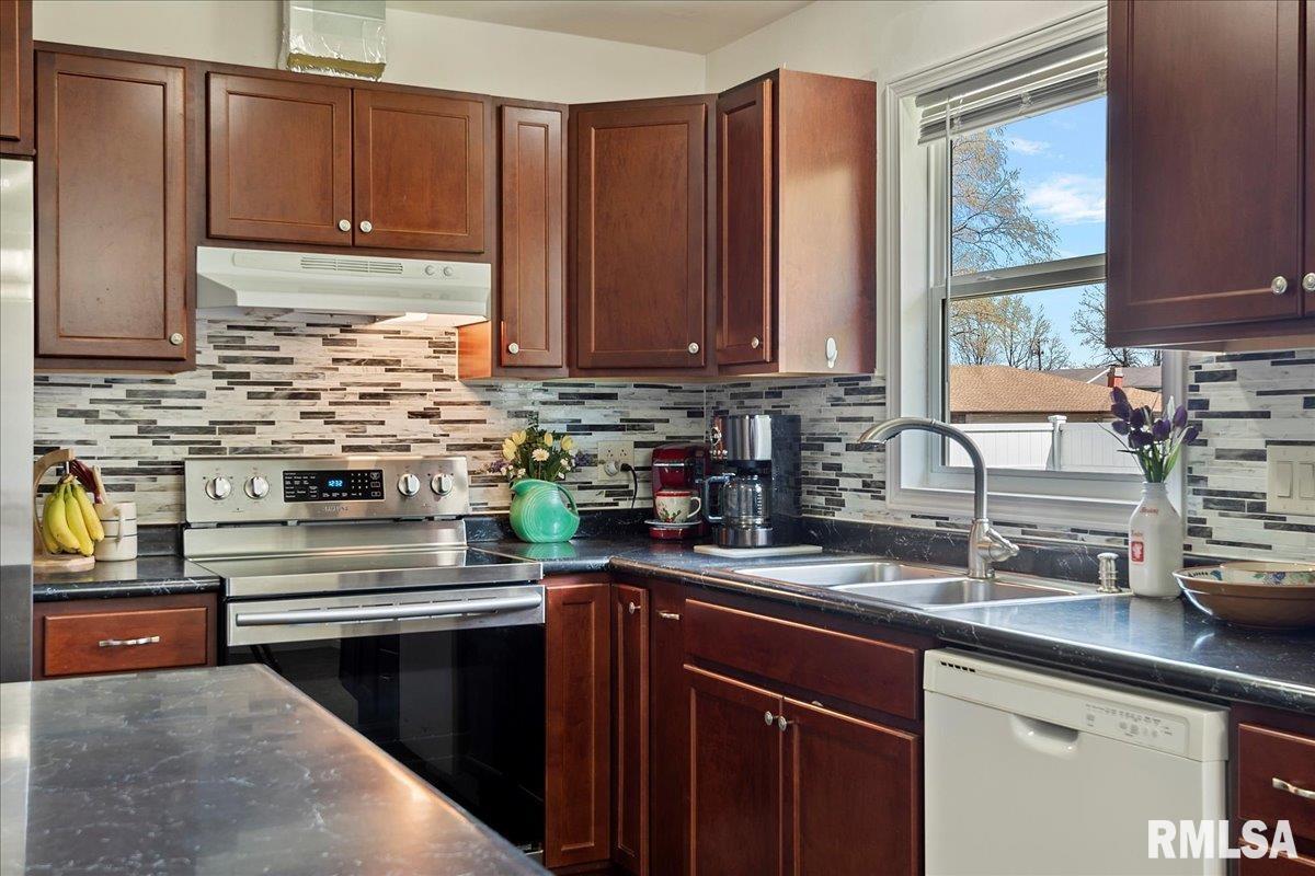 800 Rickard Road Springfield, IL 62704 - Photo 9 of 31 Gallery Image 9