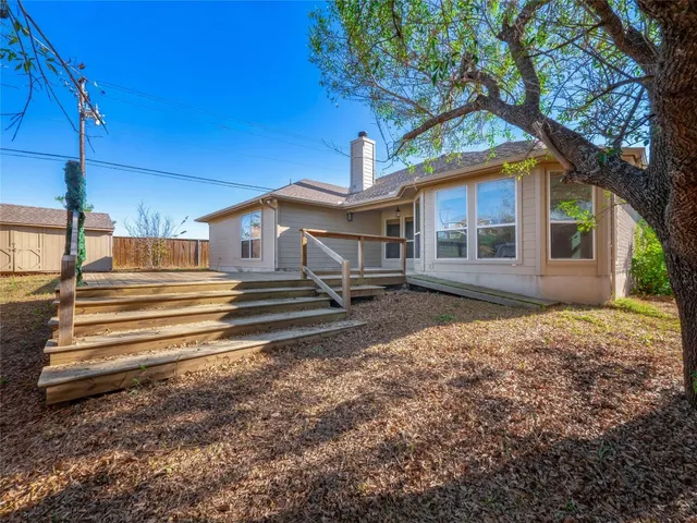 $325,000 | 100 Antietam Trail, Elgin, TX 78621