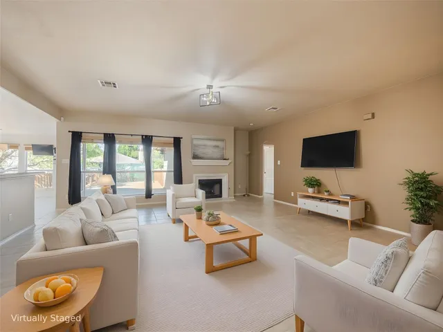 $325,000 | 100 Antietam Trail, Elgin, TX 78621