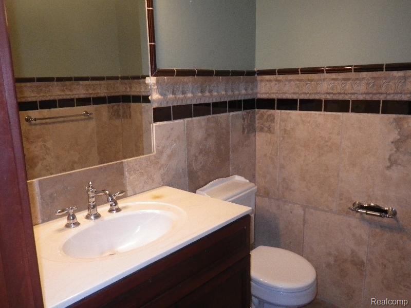 13202 North Irish Road Millington, MI 48746 - Photo 33 of 49 Bathroom