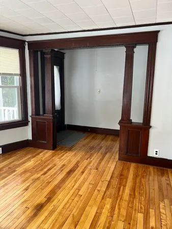 $2,300 | 52 Lincoln Street, Unit 1, North Andover, MA 01845