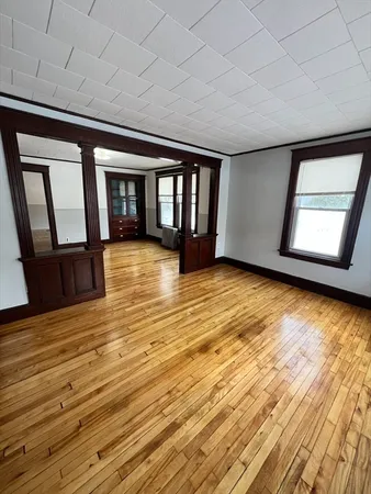 $2,300 | 52 Lincoln Street, Unit 1, North Andover, MA 01845