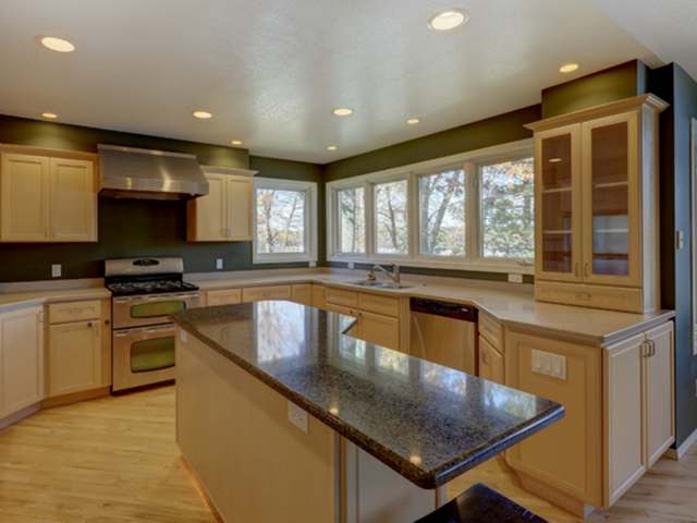 1534 Riverglen Avenue Rhinelander, WI 54501 - Photo 2 of 20 Gallery Image 2