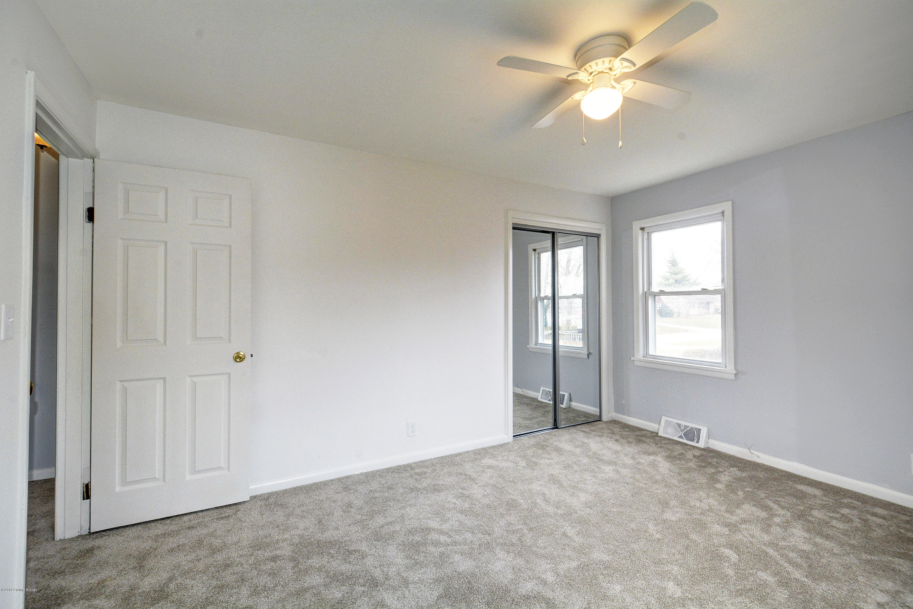 10704 Torrington Road Louisville, KY 40272 - Photo 16 of 36 2 Windows, New Carpet & Paint
