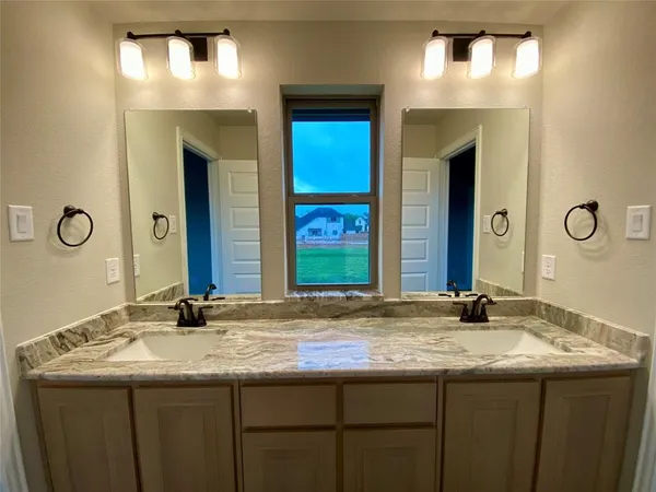 $469,990 | 465 Aldred Street, Greenville, TX 75401