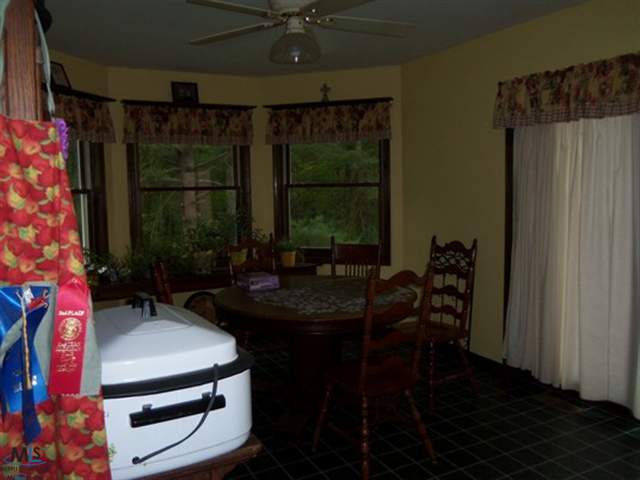 5103 Millis Road North Branch, MI 48461 - Photo 6 of 16 31103633-5.JPG