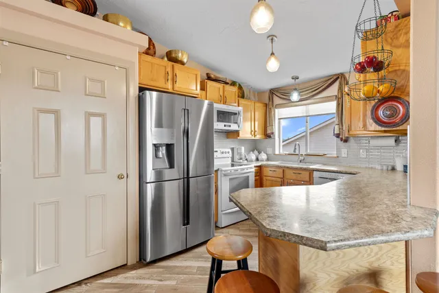 $499,990 | 730 East Kathy Lee Avenue, Medical Lake, WA 99022