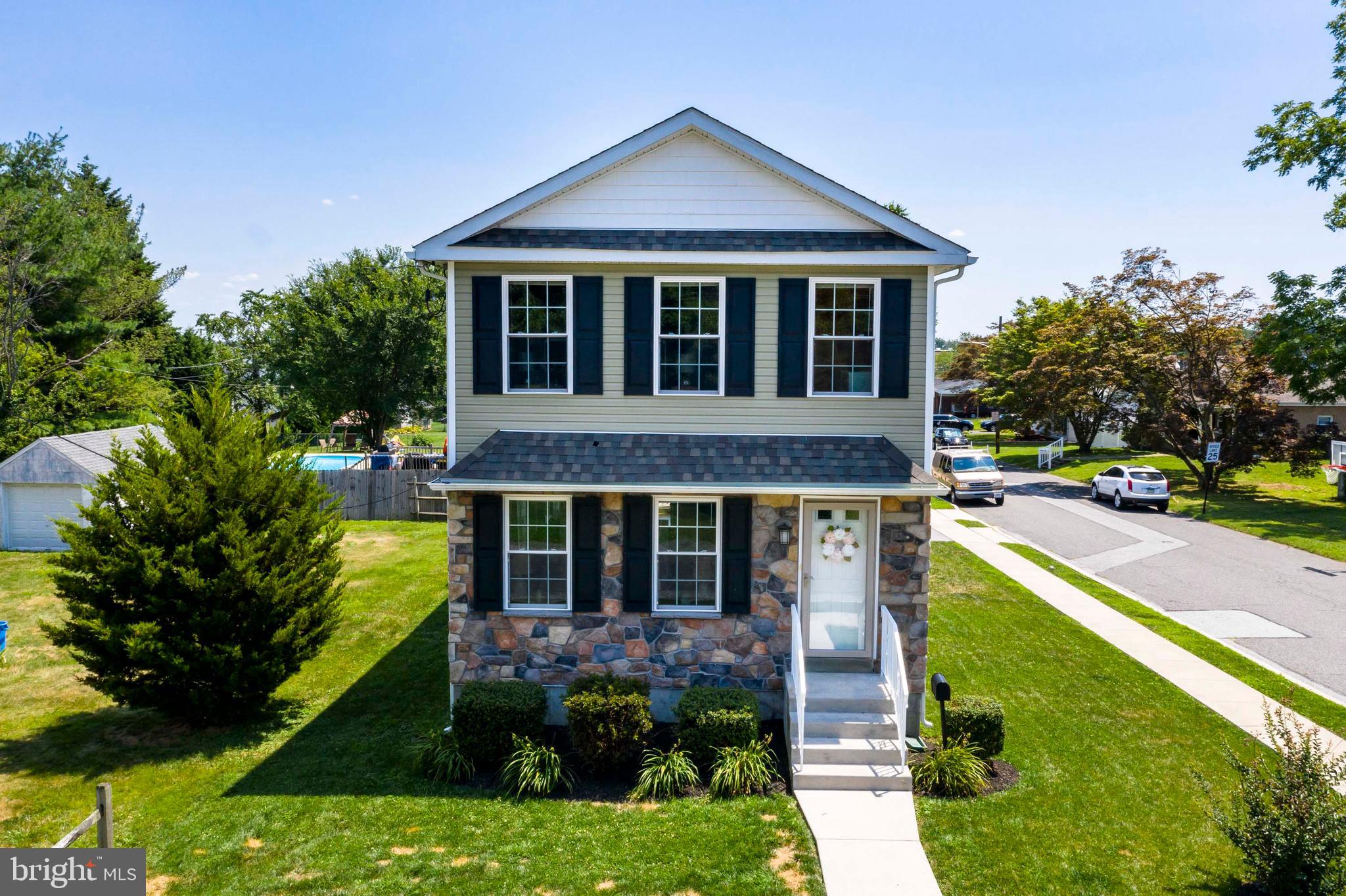 301 Ronald Road Aston, PA 19014 - Photo 1 of 25 Exterior Front