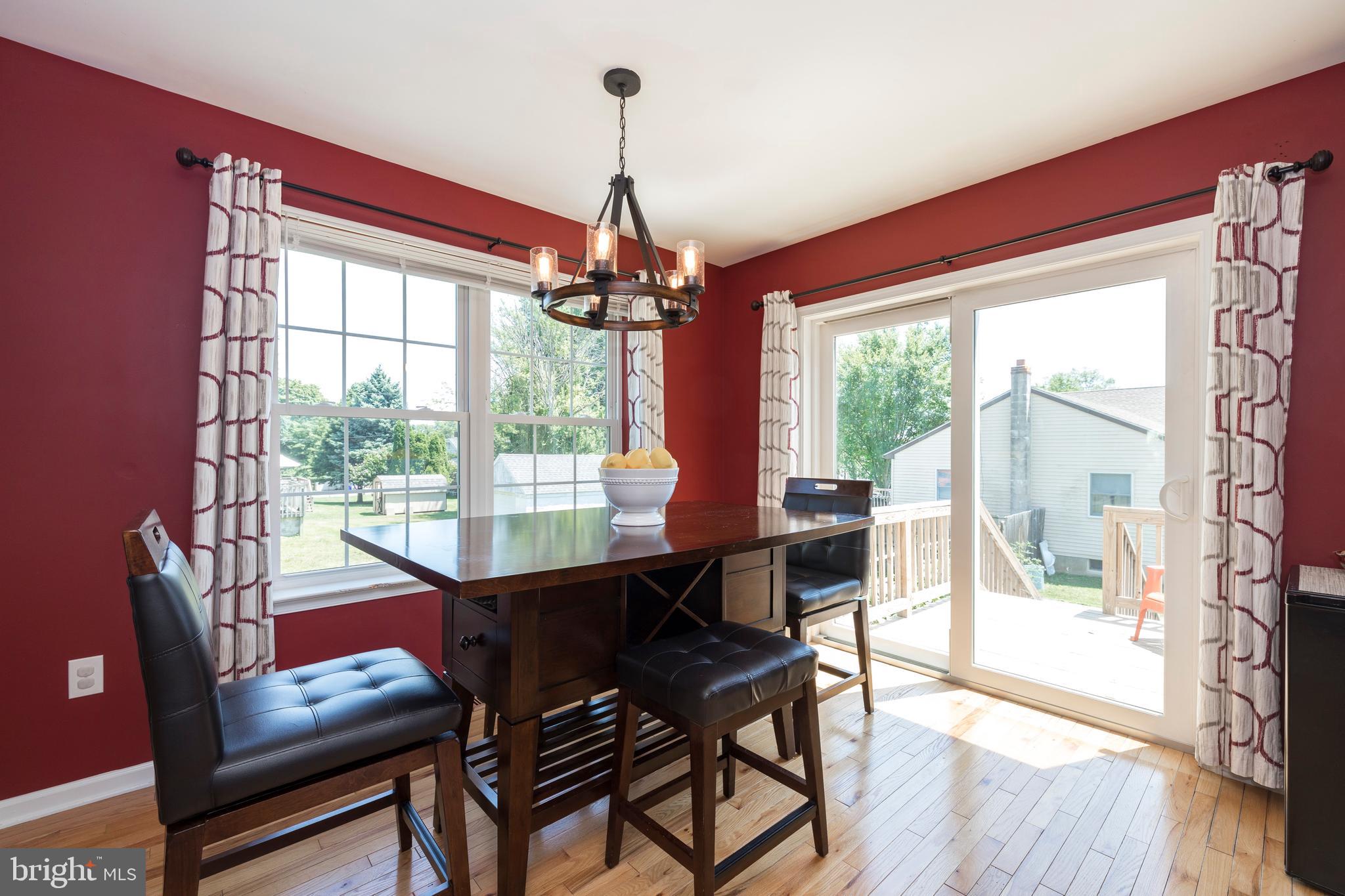 301 Ronald Road Aston, PA 19014 - Photo 5 of 25 Breakfast Room