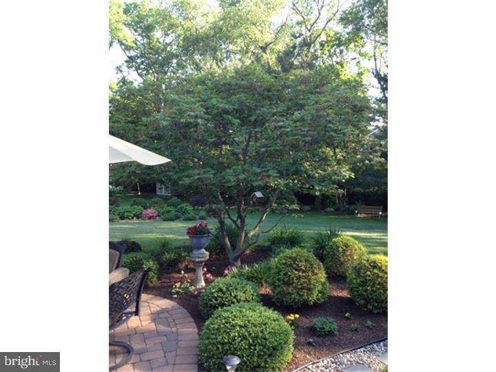 2 Silverwood Road Moorestown, NJ 08057 - Photo 21 of 25 Patio