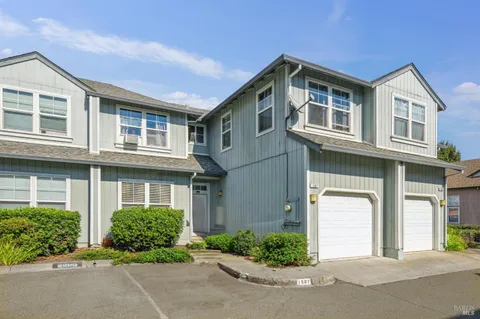 $479,500 | 1507 Pinebrook Place, Santa Rosa, CA 95403