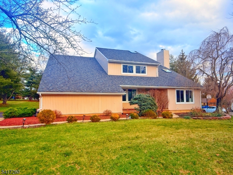 592 Cabot Hill Road Bridgewater, NJ 08807 - Photo 2 of 49