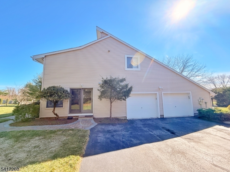 592 Cabot Hill Road Bridgewater, NJ 08807 - Photo 38 of 49