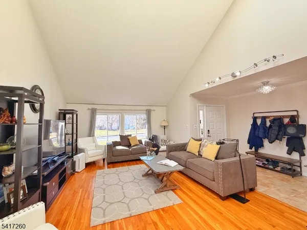 $5,500 | 592 Cabot Hill Road, Bridgewater, NJ 08807