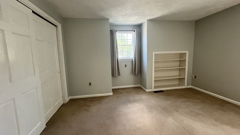 24 Pontiac Road Walpole, MA 02081 - Photo 21 of 25