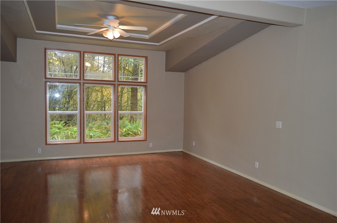 7370 Bordeaux Road Southwest Olympia, WA 98512 - Photo 20 of 25 an empty room with a window