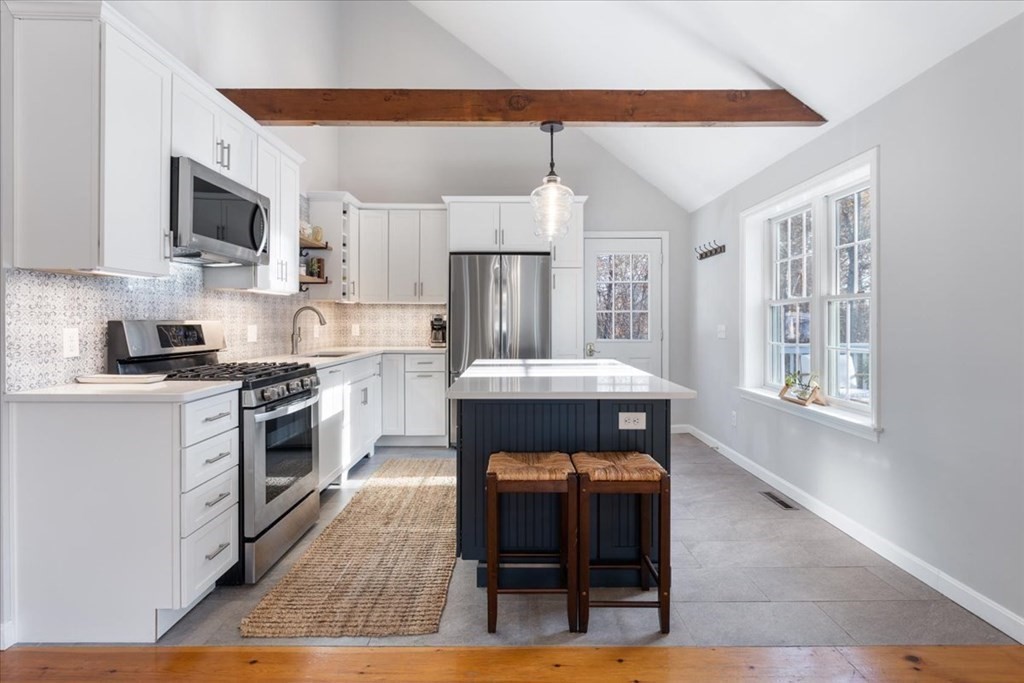 73 Trout Brook Road Mashpee, MA 02649 - Photo 3 of 42 Gallery Image 3
