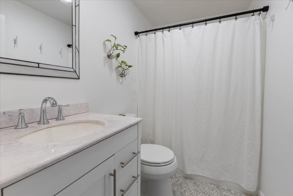 73 Trout Brook Road Mashpee, MA 02649 - Photo 8 of 42 Gallery Image 8