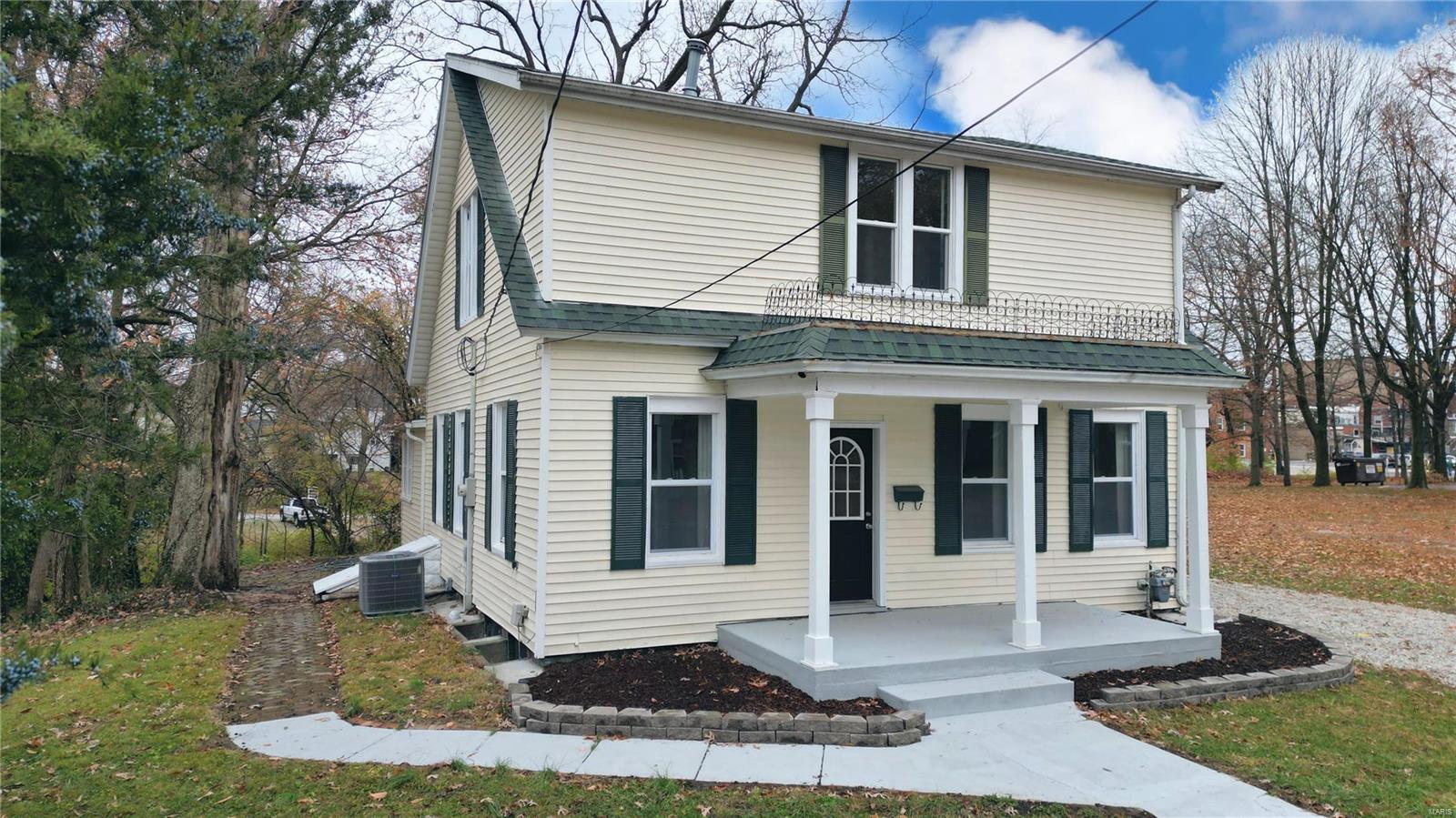 436 Rountree Street Hillsboro, IL 62049 - Photo 2 of 46 Gallery Image 2