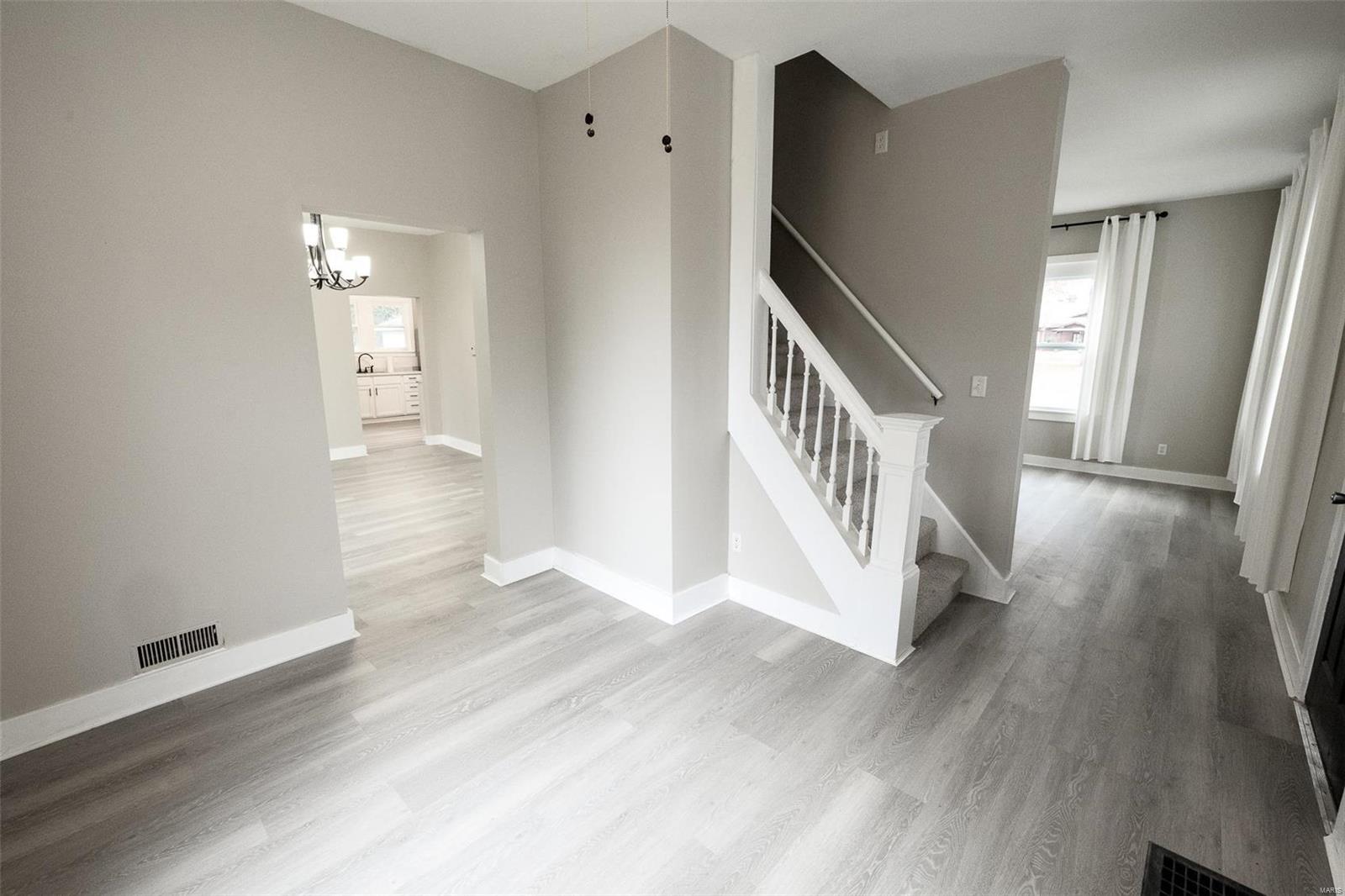 436 Rountree Street Hillsboro, IL 62049 - Photo 10 of 46 Gallery Image 10