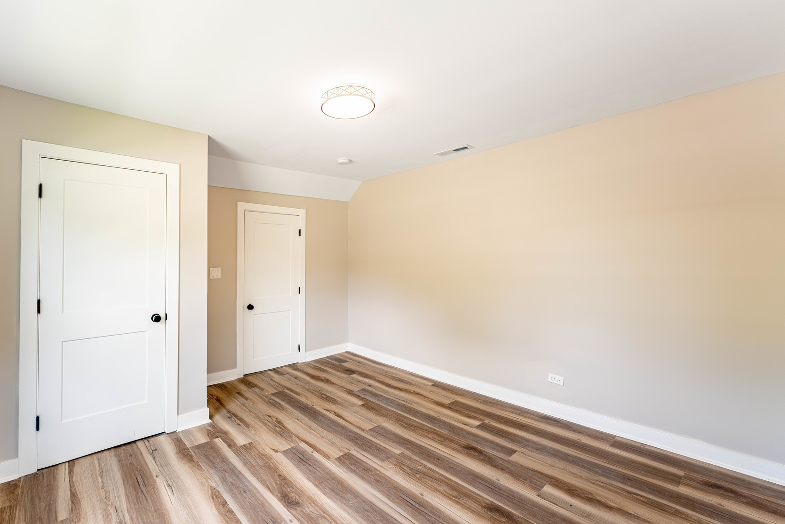 1076 East Maple Street Kankakee, IL 60901 - Photo 7 of 47