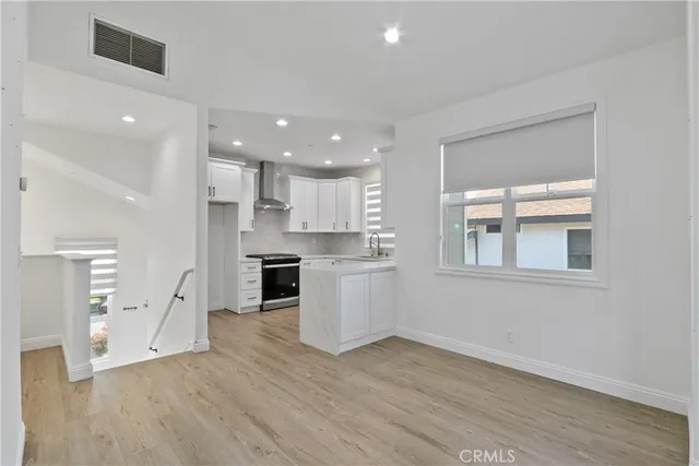 $4,350 | 3961 Green, Los Alamitos, CA 90720