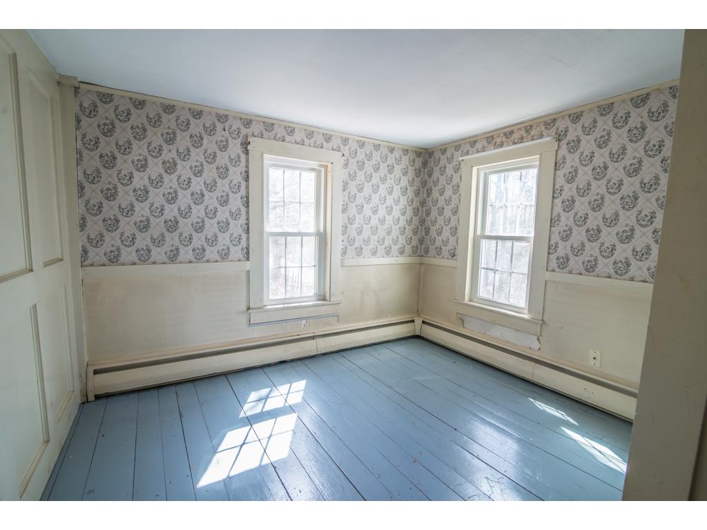 7 Dudley Road Raymond, NH 03077 - Photo 14 of 34
