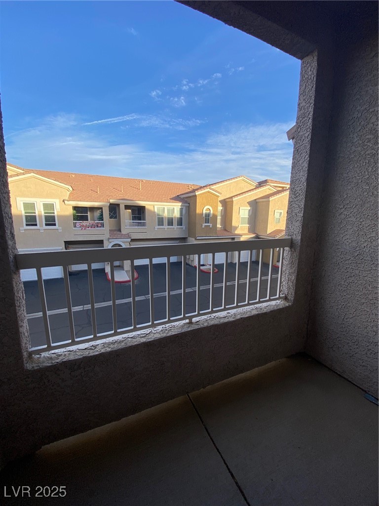 9975 Peace Way, Unit 2015 Las Vegas, NV 89147 - Photo 18 of 23