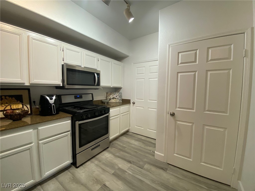 9975 Peace Way, Unit 2015 Las Vegas, NV 89147 - Photo 9 of 23